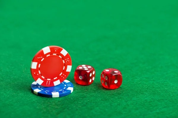 jamuran app showing live blackjack table with real dealer and live chat